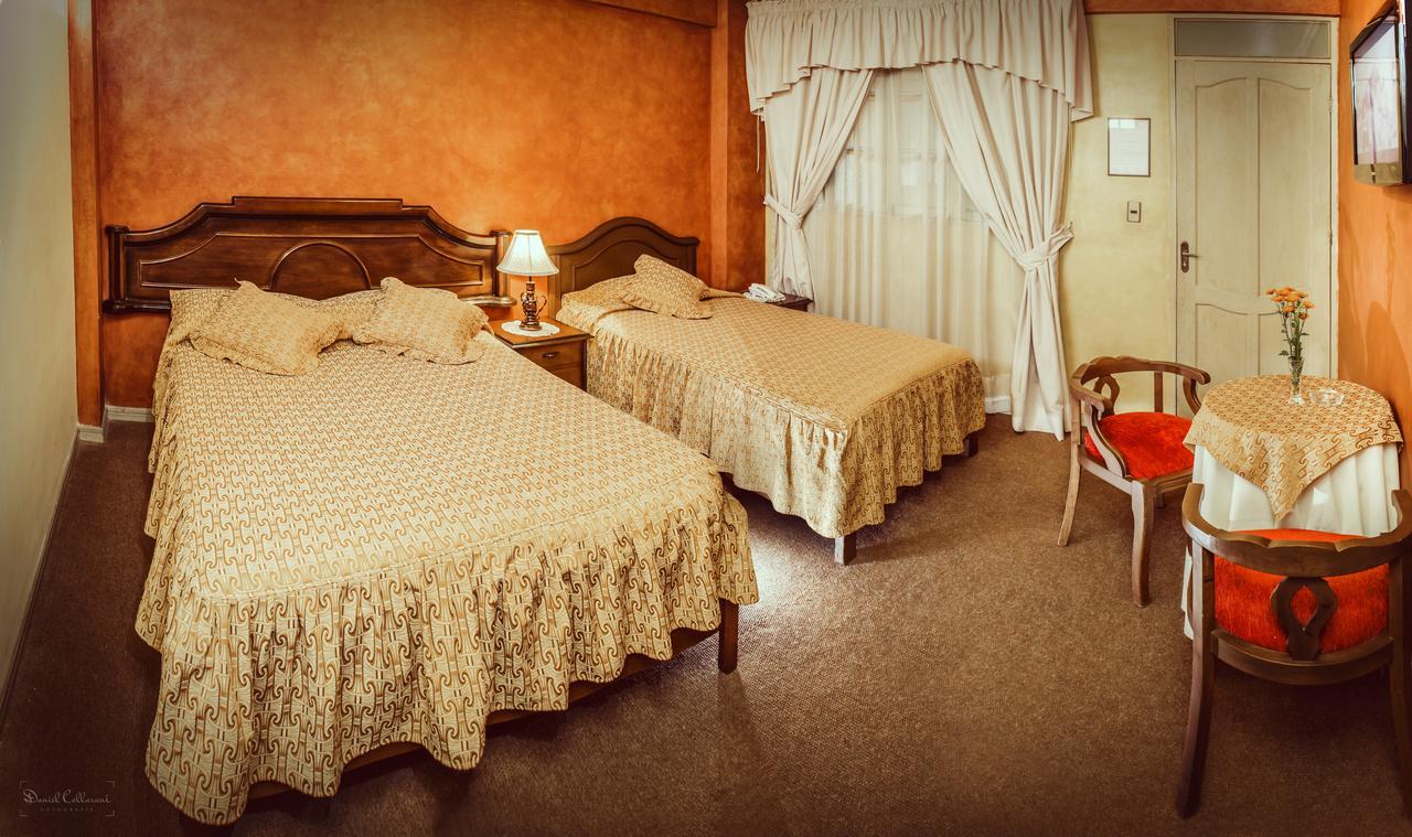 Hotel Monserrat コチャバンバ エクステリア 写真